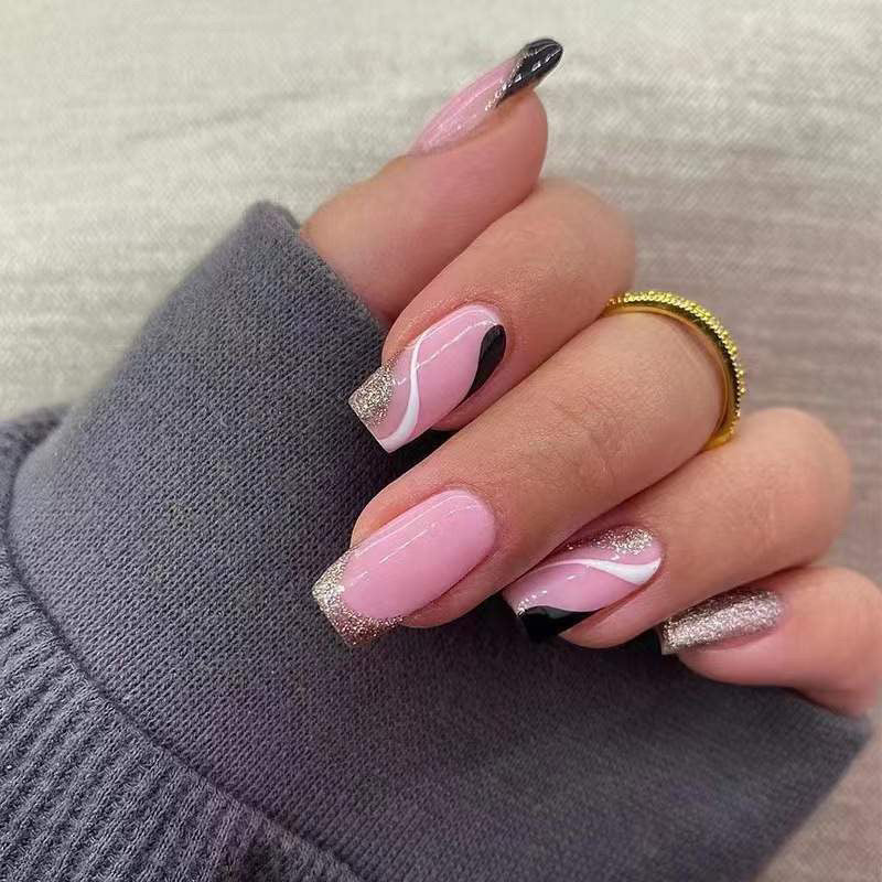 Press on nails